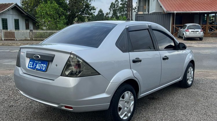 FIESTA 1.0 SEDAN FLEX