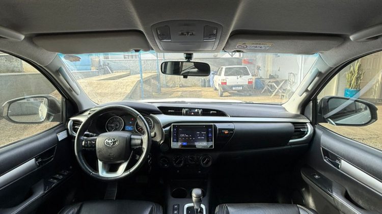 HILUX 2.8 CD SR 4X4 AT