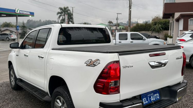 HILUX 2.8 CD SR 4X4 AT